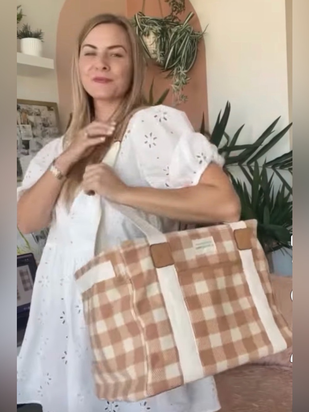 Poppy & Peonies Everyday Tote – Jilly Box Exclusive Caramel Gingham – New (Rare) - Picture 13 of 16